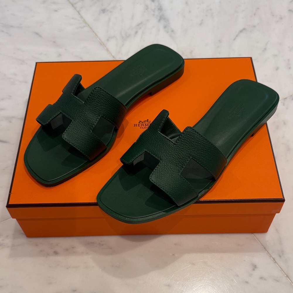 💯 authentic Hermes Oran sandals